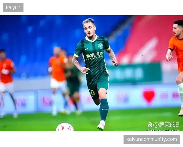 浙江队核心米特里策凭借出色的个人盘带能力，半程送出6次助攻盘活全队。